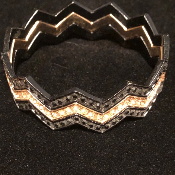 Jewelry - NWT Black and Gold 3-pc Bangle set